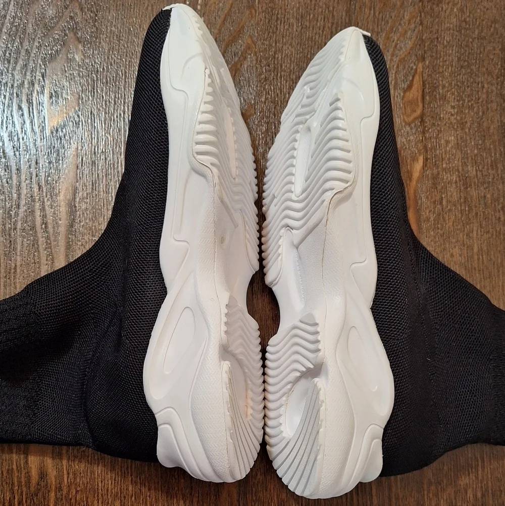 Antonio Melani Abbi Black Stretch Knit Sock Sneaker Size 8